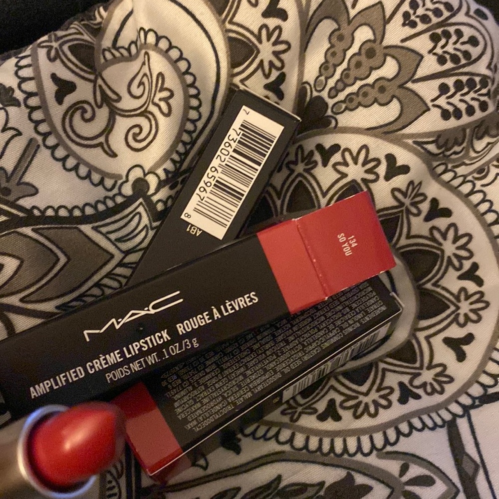 New MAC Amplified Crème Lipstick 134 SO YOU…………..Beautiful sexy shade
